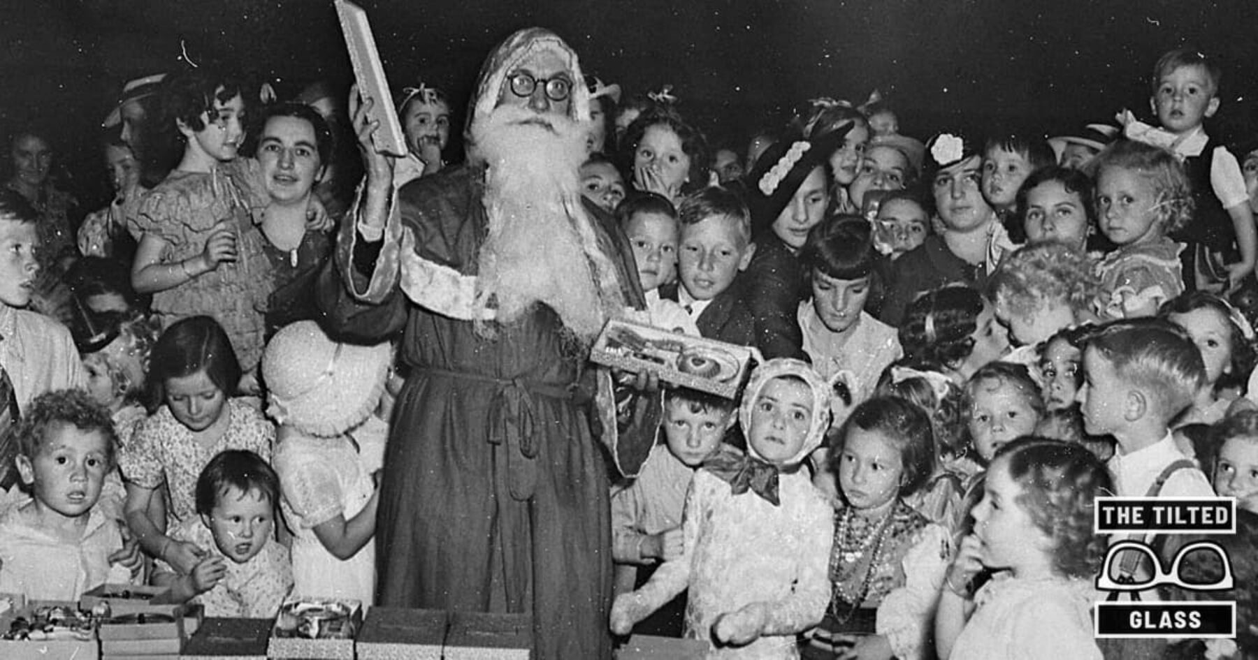 Yo, Santa Claus Here to Fly Over Your Walls!