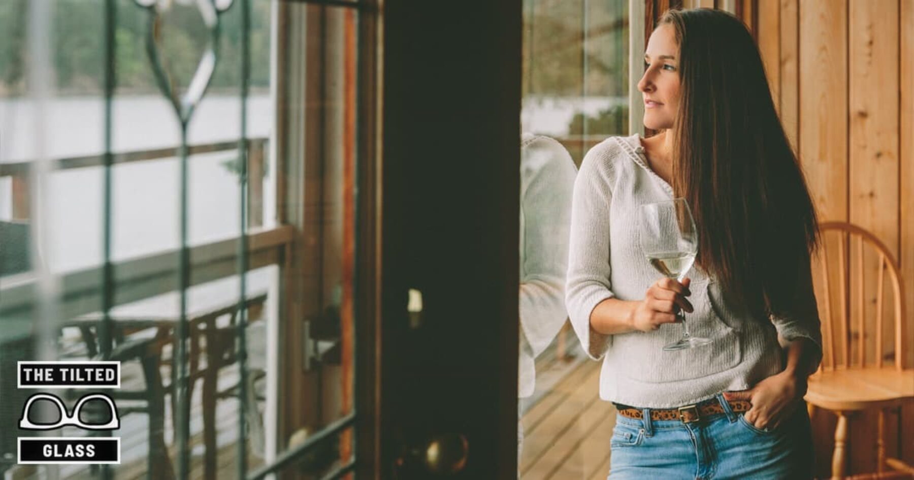 Woman’s Instagram, Tinder Now 100% Identical